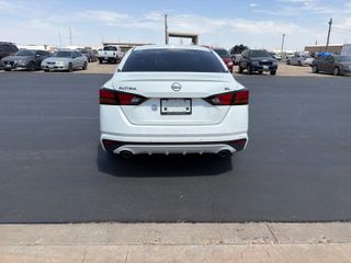 2024 Nissan Altima SL FWD - Exterior Rear Center Image